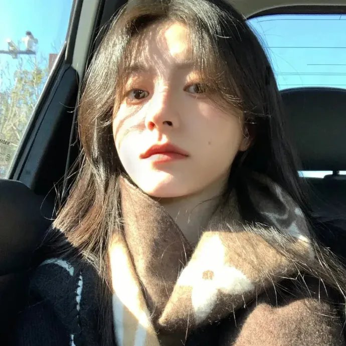 黄阿丽：单身女士