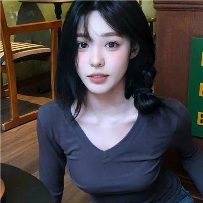 我就背首诗，你们咋全下跪了